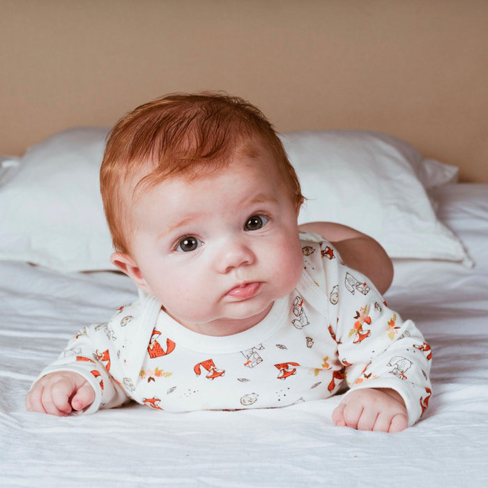 Short, long, or crossover... How to choose the right bodysuits for your baby?
