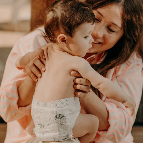 Baby Swimsuit vs. Pool Diaper: How to Choose ?